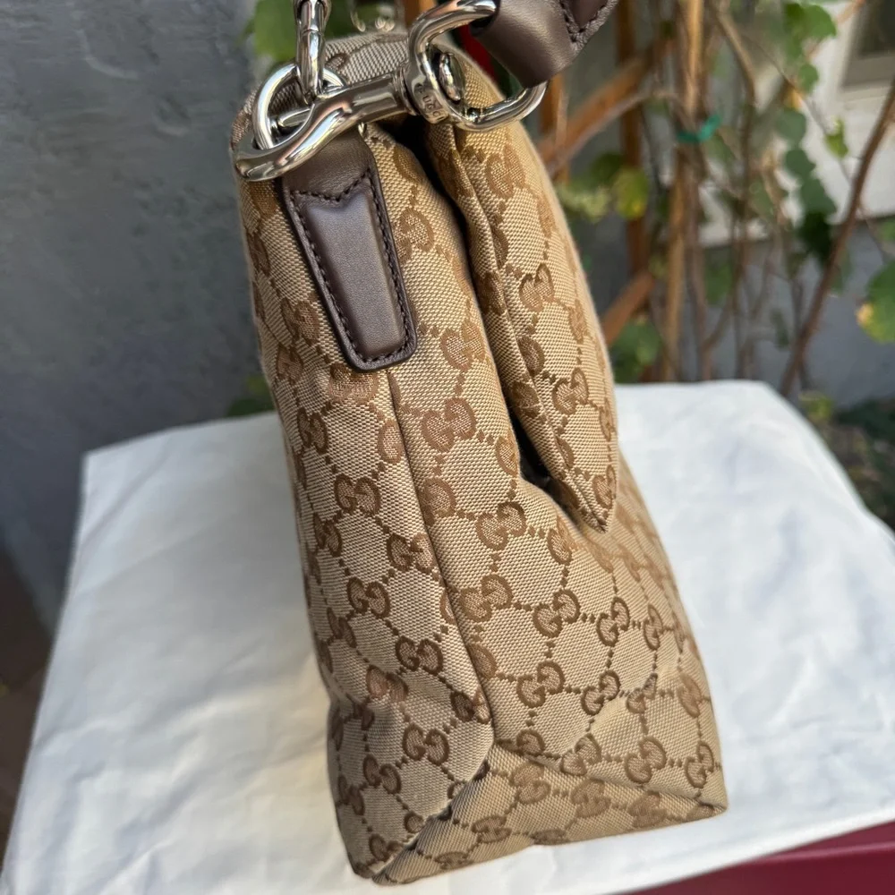 Gucci GG Monogram Large Crossbody - Picture 8 of 13